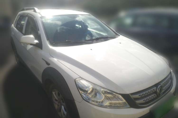 Used Dongfeng Aeolus H30 2014 CROSS 1.5L Manual Smart Drive Gratitude Edition Front Right 45 Deg