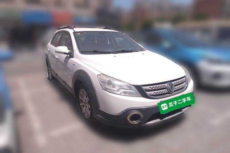 Used Dongfeng Aeolus H30 2014 CROSS 1.5L Manual Smart Drive Gratitude Edition Front Right 45 Deg