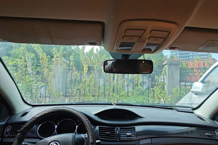 Used Dongfeng Aeolus H30 2014 CROSS 1.5L Automatic Luxury Model Headliner