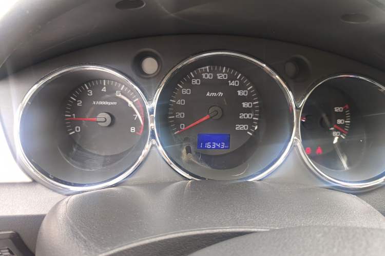 Used Dongfeng Aeolus H30 2014 CROSS 1.5L Manual Gratitude Edition Instrument Cluster