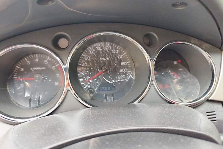Used Dongfeng Aeolus H30 2014 CROSS 1.5L Manual Smart Drive Luxury Model Instrument Cluster