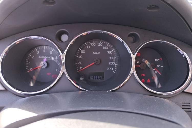 Used Dongfeng Aeolus H30 2014 CROSS 1.5L Manual Gratitude Edition Instrument Cluster