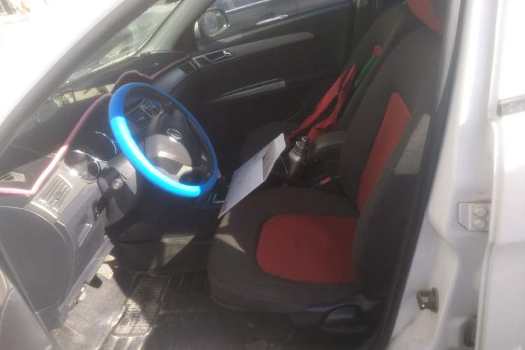 Used Dongfeng Aeolus H30 2014 CROSS 1.5L Manual Smart Drive Gratitude Edition Left Front Seat
