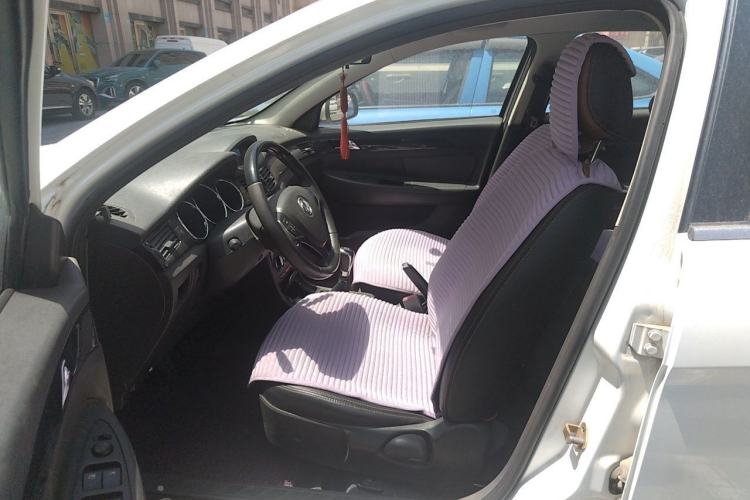 Used Dongfeng Aeolus H30 2014 CROSS 1.5L Manual Smart Drive Gratitude Edition Left Front Seat
