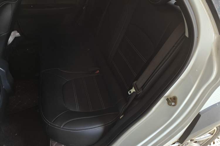 Used Dongfeng Aeolus H30 2014 CROSS 1.5L Automatic Zunyi Model Left Rear Seat