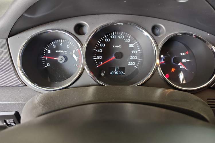 Used Dongfeng Aeolus H30 2014 CROSS 1.5L Automatic Zunyi Model Odometer Close Up