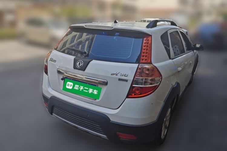 Used Dongfeng Aeolus H30 2014 CROSS 1.5L Manual Smart Drive Gratitude Edition Rear Right 45 Deg