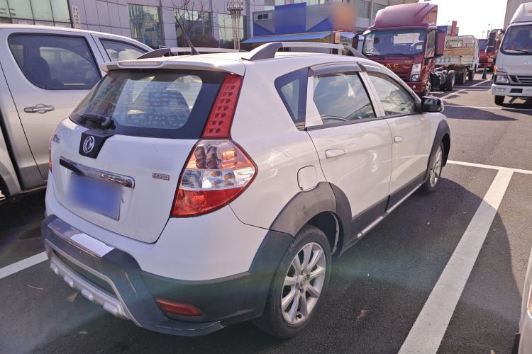 Used Dongfeng Aeolus H30 2014 CROSS 1.5L Manual Gratitude Edition Rear Right 45 Deg