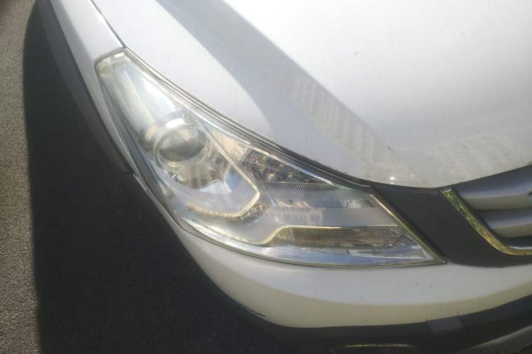 Used Dongfeng Aeolus H30 2014 CROSS 1.5L Manual Smart Drive Gratitude Edition Right Front Headlight