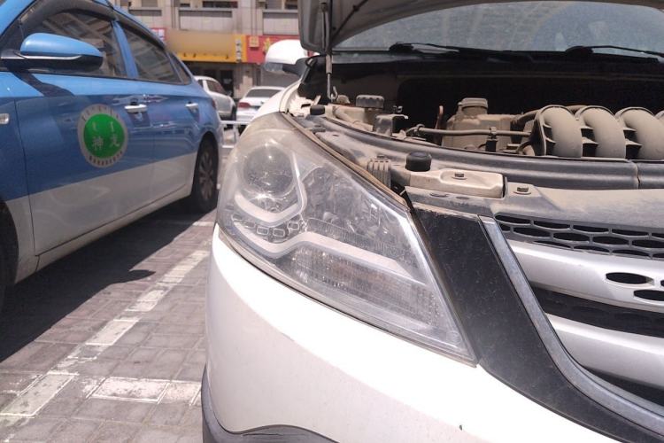 Used Dongfeng Aeolus H30 2014 CROSS 1.5L Manual Smart Drive Gratitude Edition Right Front Headlight