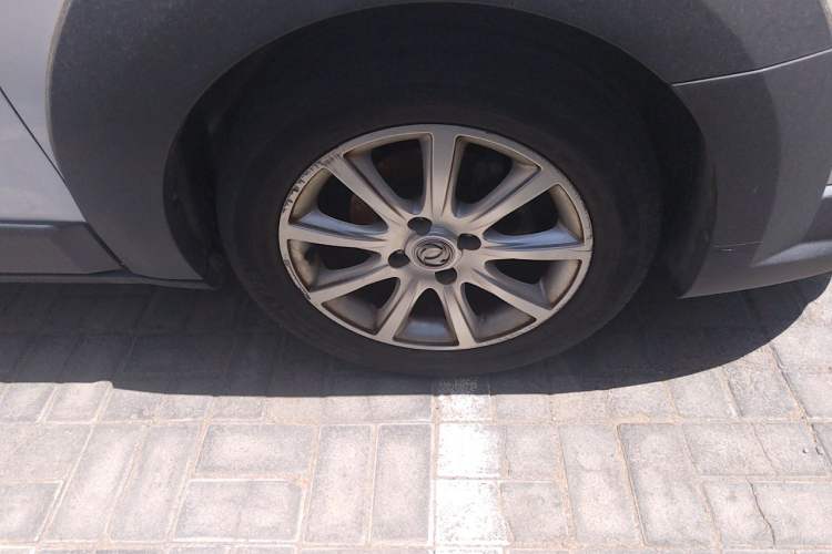 Used Dongfeng Aeolus H30 2014 CROSS 1.5L Manual Smart Drive Gratitude Edition Right Front Wheel Hub