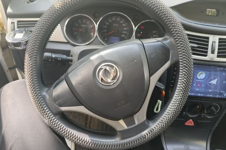 Used Dongfeng Aeolus H30 2014 CROSS 1.5L Manual Gratitude Edition Steering Wheel