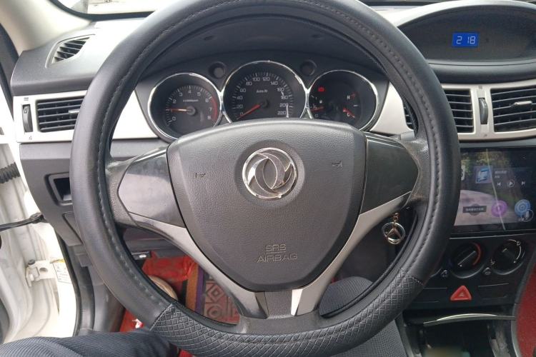 Used Dongfeng Aeolus H30 2014 CROSS 1.5L Manual Gratitude Edition Steering Wheel
