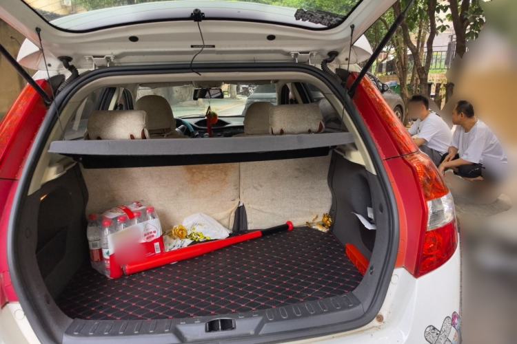 Used Dongfeng Aeolus H30 2014 CROSS 1.5L Automatic Luxury Model Trunk