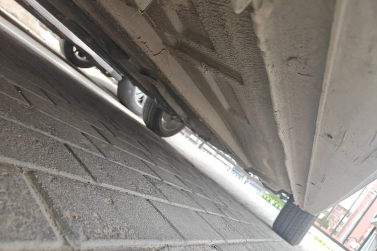 Used Dongfeng Aeolus H30 2014 CROSS 1.6L Manual Zunyi Model Chassis Front Left