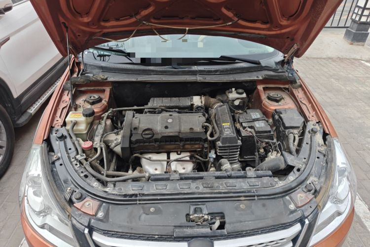 Used Dongfeng Aeolus H30 2014 CROSS 1.6L Manual Zunyi Model Engine Bay