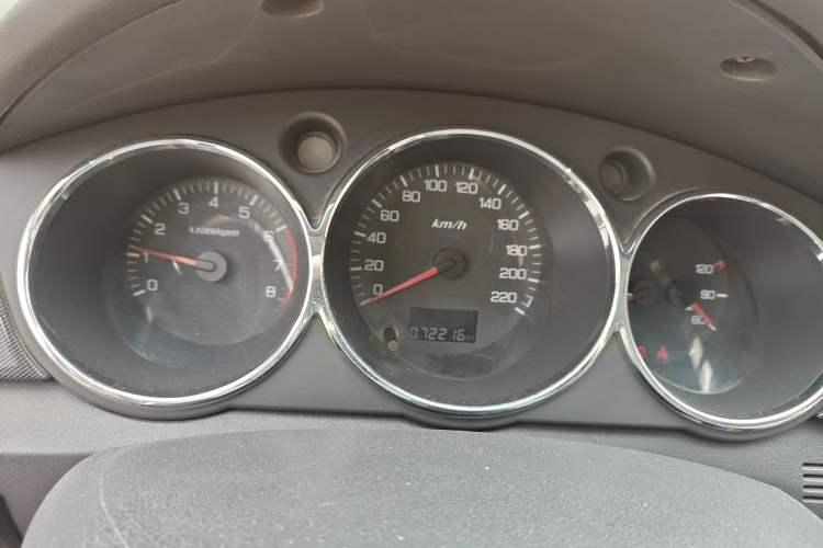 Used Dongfeng Aeolus H30 2014 CROSS 1.6L Manual Zunyi Model Instrument Cluster