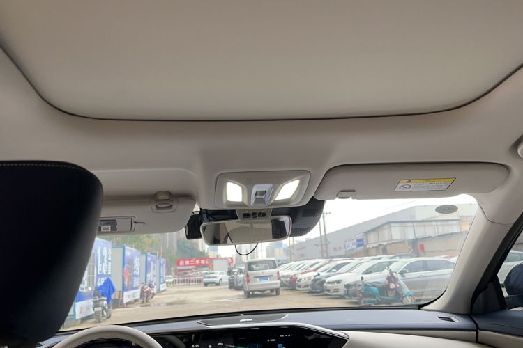 Used Dongfeng Aeolus Huge 2022 Mach Power 1.5T Dare-to-Love Edition Headliner