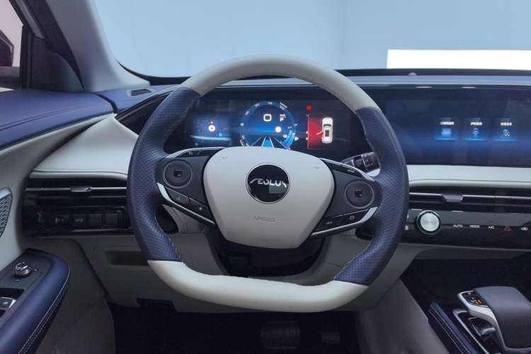 Used Dongfeng Aeolus Huge 2022 Mach Dual-Motor 1.5T MHD Dare-to-Dream Edition Steering Wheel
