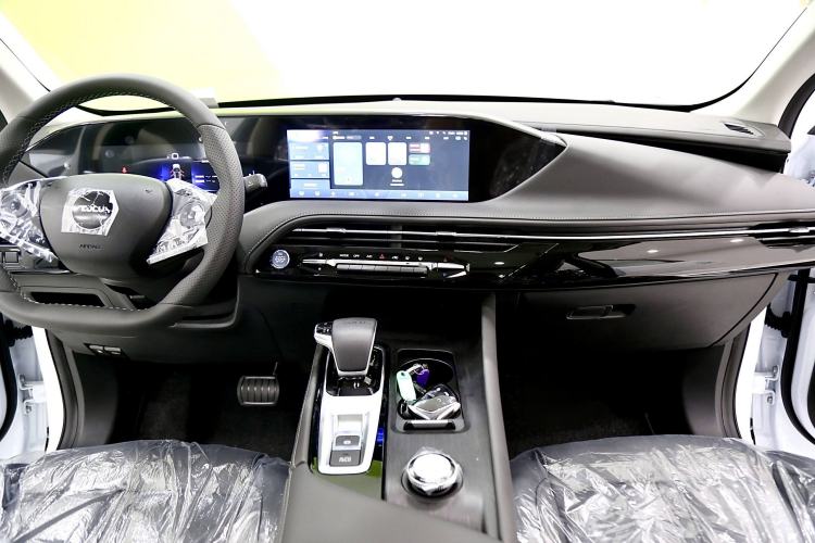 Used Dongfeng Aeolus Huge 2025 Mach Power 1.5T Luxury Version Interior 1