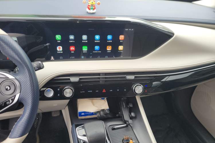 Used Dongfeng Aeolus Huge 2022 Mach Dual-Motor 1.5T MHD Dare-to-Dream Edition Audio And AC Panel