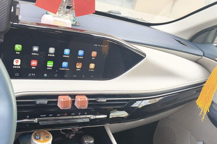 Used Dongfeng Aeolus Huge 2022 Mach Power 1.5T DareDrive Edition · Smart Audio And AC Panel