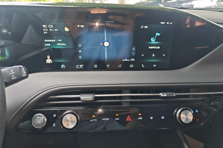 Used Dongfeng Aeolus Huge 2022 Mach Dual-Motor 1.5T MHD Dare-to-Dream Edition Audio And AC Panel