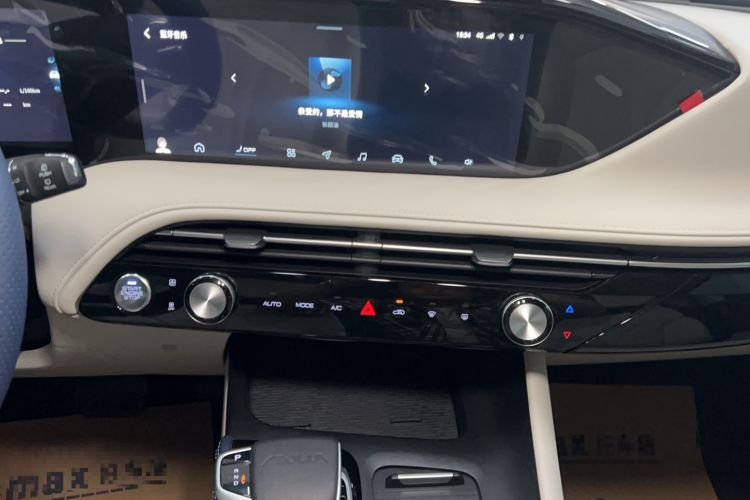 Used Dongfeng Aeolus Huge 2022 Mach Dual-Motor 1.5T MHD Dare-to-Dream Edition Audio And AC Panel