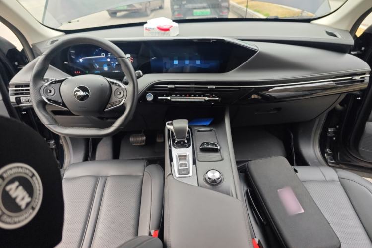 Used Dongfeng Aeolus Huge 2022 Mach Power 1.5T DareDrive Edition · Smart Center Console