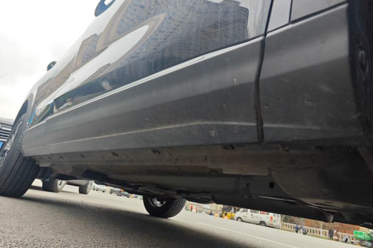 Used Dongfeng Aeolus Huge 2022 Mach Power 1.5T DareDrive Edition · Smart Chassis Front Right