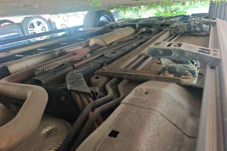 Used Dongfeng Aeolus Huge 2022 Mach Dual-Motor 1.5T MHD Dare-to-Dream Edition Chassis Rear Left