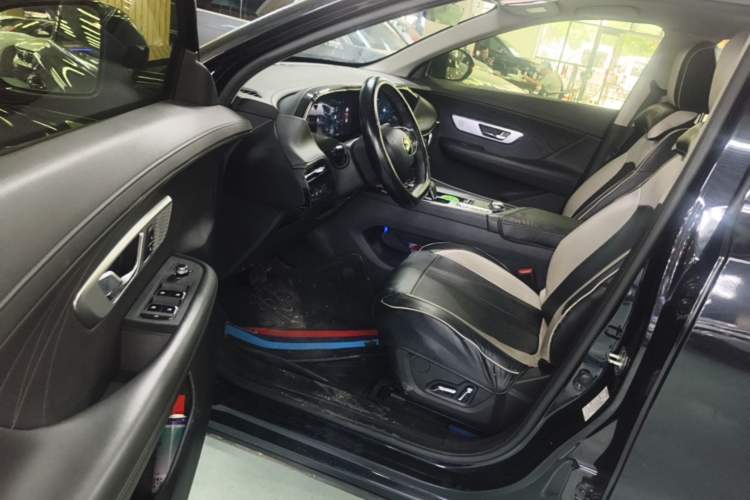 Used Dongfeng Aeolus Huge 2022 Mach Power 1.5T DareDrive Edition · Smart Driver Seat