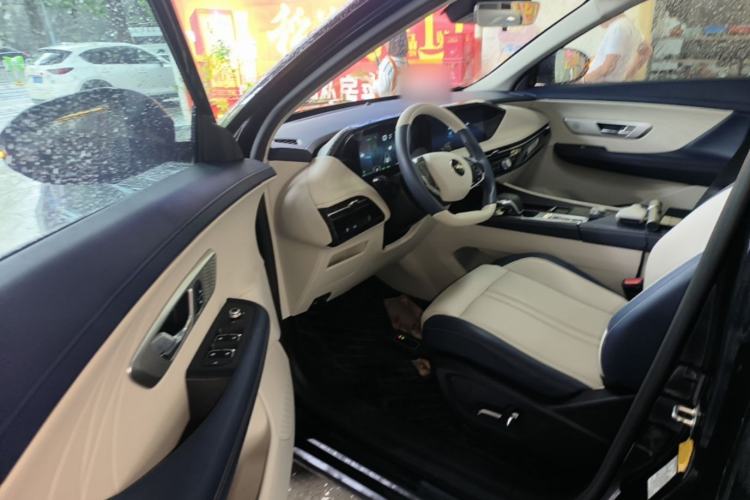 Used Dongfeng Aeolus Huge 2022 Mach Dual-Motor 1.5T MHD Dare-to-Dream Edition Driver Seat