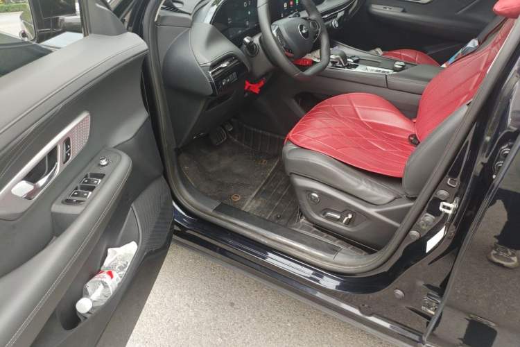 Used Dongfeng Aeolus Huge 2022 Mach Power 1.5T Dare-Enjoy Edition · Smart Driver Seat