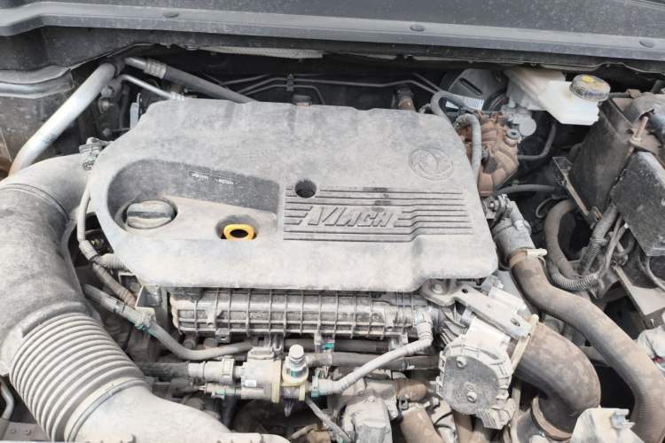 Used Dongfeng Aeolus Huge 2022 Mach Power 1.5T Dare-Enjoy Edition · Smart Engine Bay