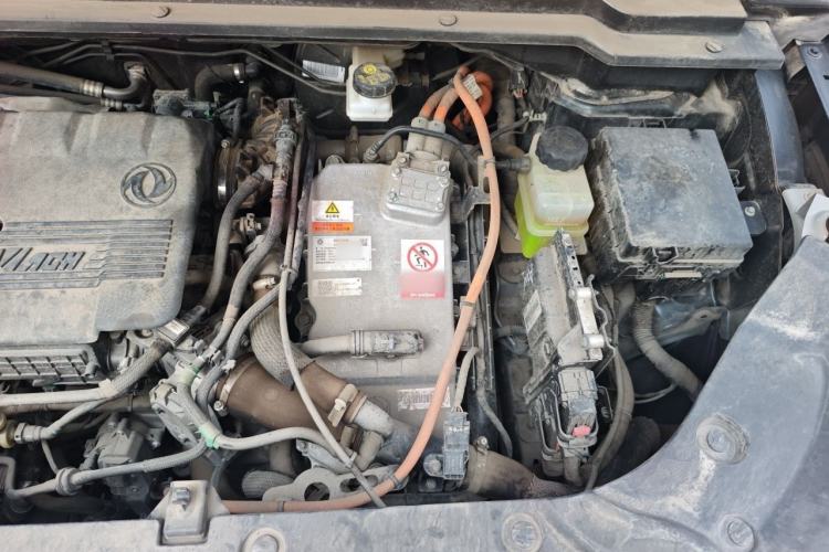 Used Dongfeng Aeolus Huge 2022 Mach Dual-Motor 1.5T MHD Dare-to-Dream Edition Engine Bay Left