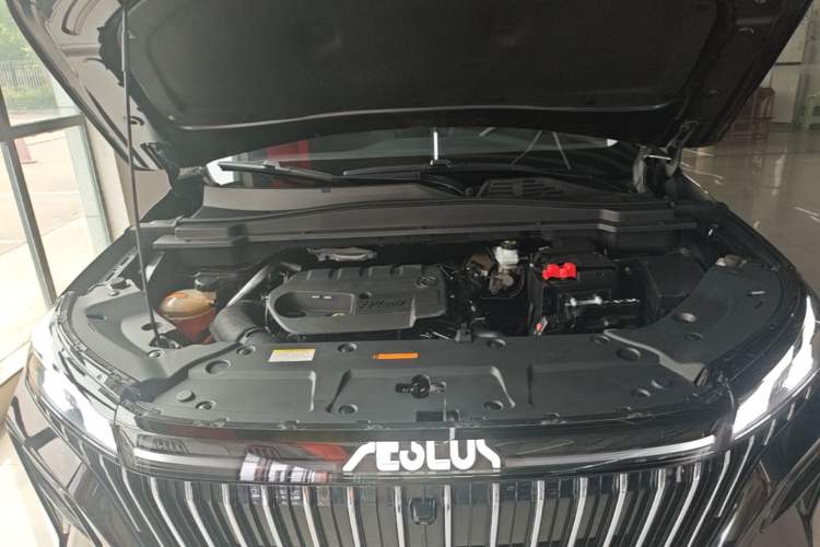 Used Dongfeng Aeolus Huge 2022 Mach Power 1.5T DareDrive Edition · Smart Engine Bay