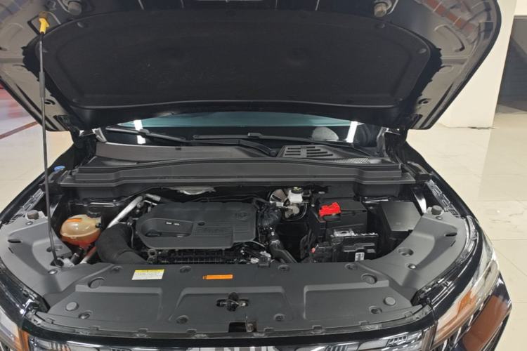 Used Dongfeng Aeolus Huge 2022 Mach Power 1.5T Dare-Enjoy Edition · Smart Engine Bay