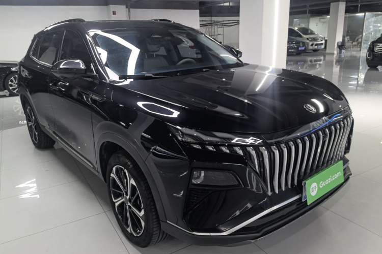 Used Dongfeng Aeolus Huge 2022 Mach Dual-Motor 1.5T MHD Dare-to-Dream Edition Front Right 45 Deg