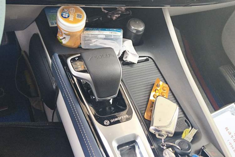 Used Dongfeng Aeolus Huge 2022 Mach Power 1.5T DareDrive Edition · Smart Gear Lever