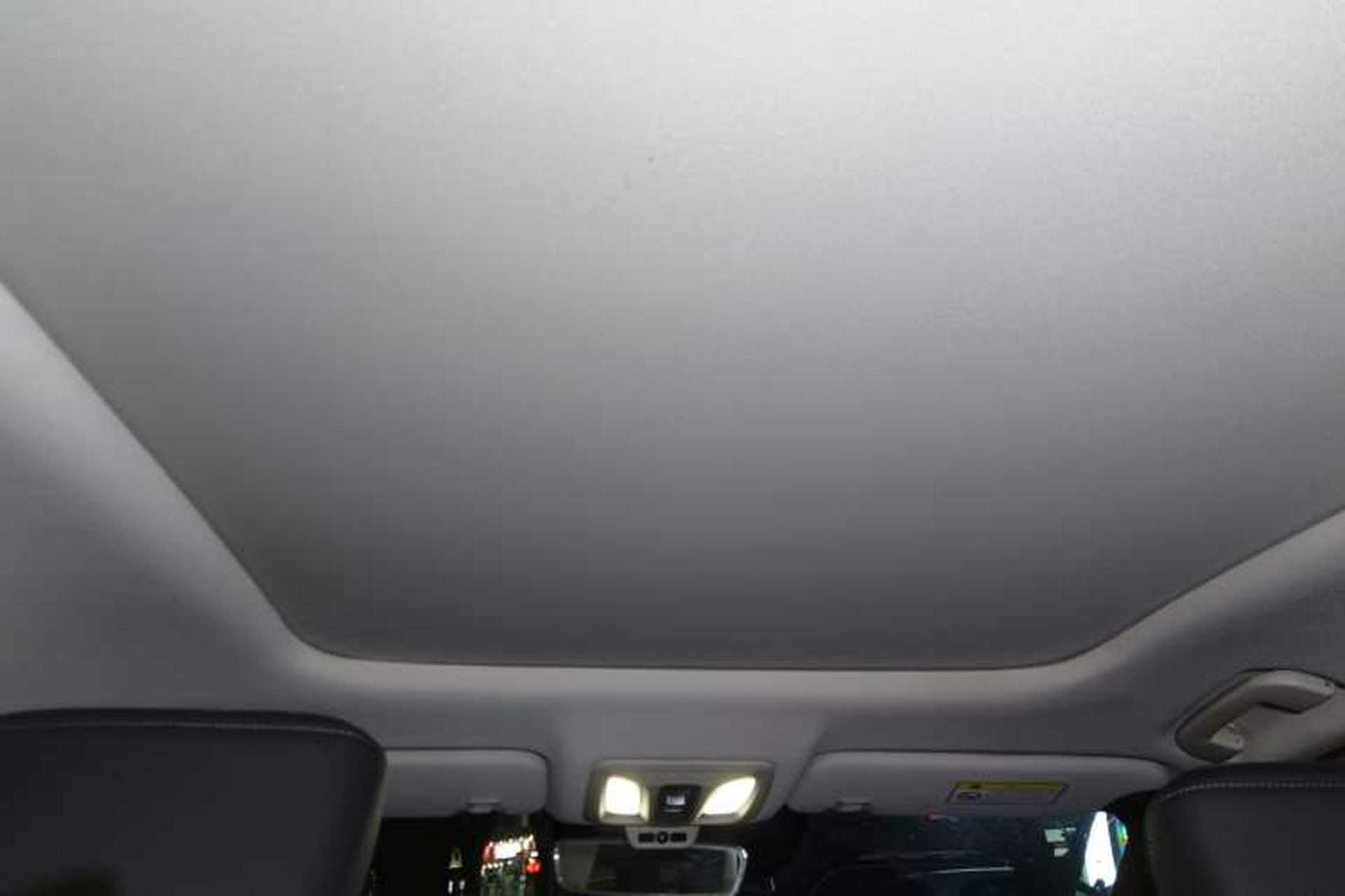 Used Dongfeng Aeolus Huge 2022 Mach Power 1.5T Dare-to-Love Edition Headliner