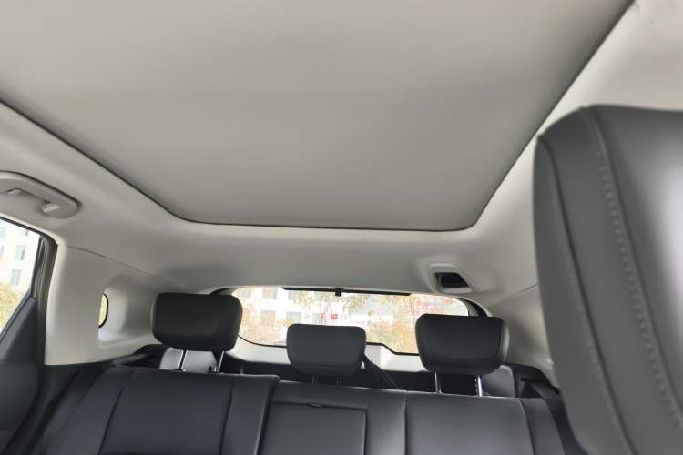 Used Dongfeng Aeolus Huge 2022 Mach Dual-Motor 1.5T MHD Dare-to-Dream Edition Headliner