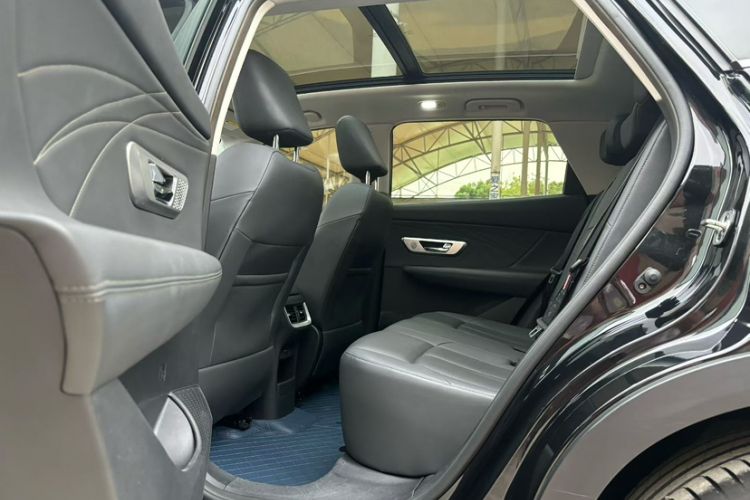 Used Dongfeng Aeolus Huge 2022 Mach Dual-Motor 1.5T MHD Dare-to-Dream Edition Interior 3
