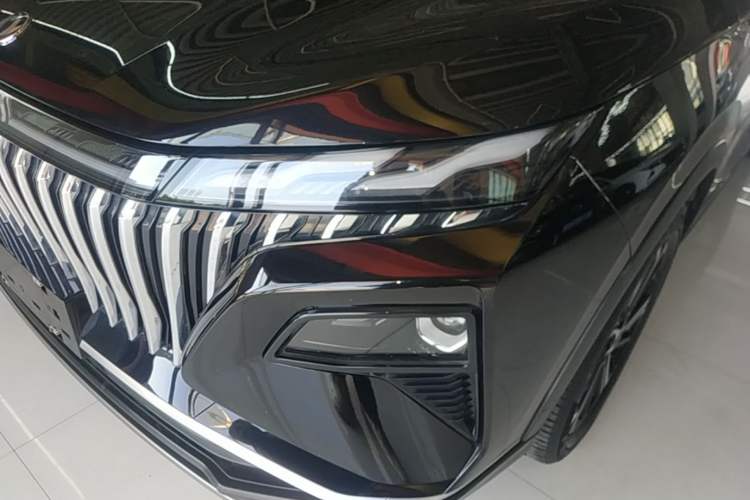 Used Dongfeng Aeolus Huge 2022 Mach Power 1.5T Dare-Enjoy Edition · Smart Left Front Headlight