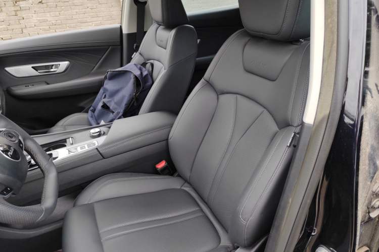Used Dongfeng Aeolus Huge 2022 Mach Power 1.5T DareDrive Edition · Smart Left Front Seat