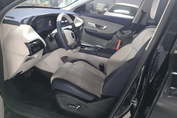 Used Dongfeng Aeolus Huge 2022 Mach Dual-Motor 1.5T MHD Dare-to-Dream Edition Left Front Seat