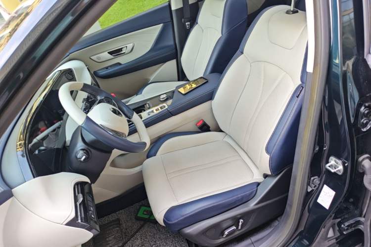 Used Dongfeng Aeolus Huge 2022 Mach Dual-Motor 1.5T MHD Dare-to-Dream Edition Left Front Seat