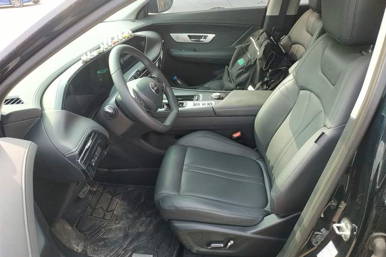 Used Dongfeng Aeolus Huge 2022 Mach Power 1.5T DareDrive Edition · Smart Left Front Seat