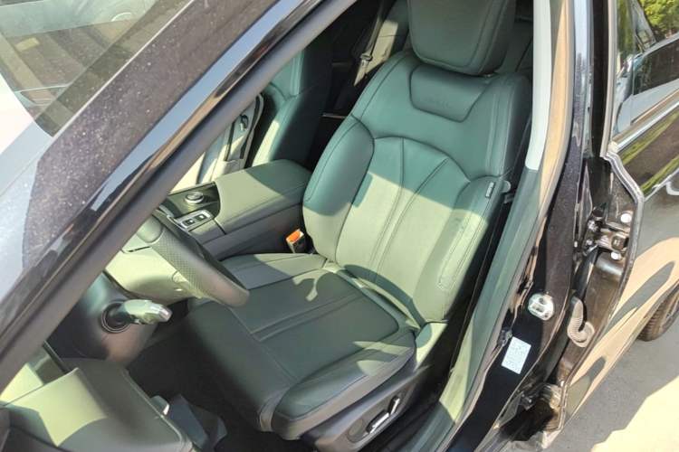 Used Dongfeng Aeolus Huge 2022 Mach Dual-Motor 1.5T MHD Dare-to-Dream Edition Left Front Seat