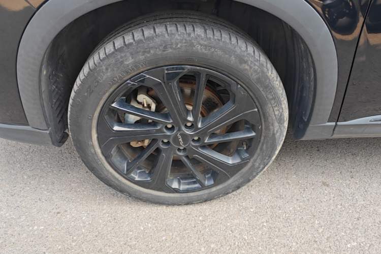 Used Dongfeng Aeolus Huge 2022 Mach Dual-Motor 1.5T MHD Dare-to-Dream Edition Left Front Wheel Hub